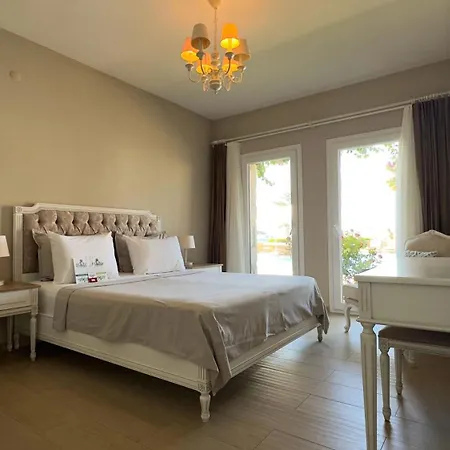 داتسا دوريس فندق 3*