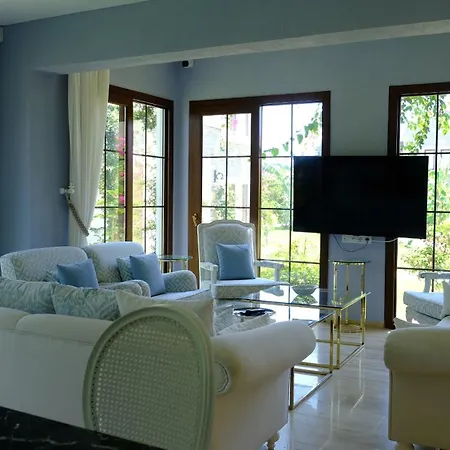 فندق داتسا دوريس 3*